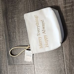 🎉 Nordstrom 'Merry Everything' wristlet 🎉